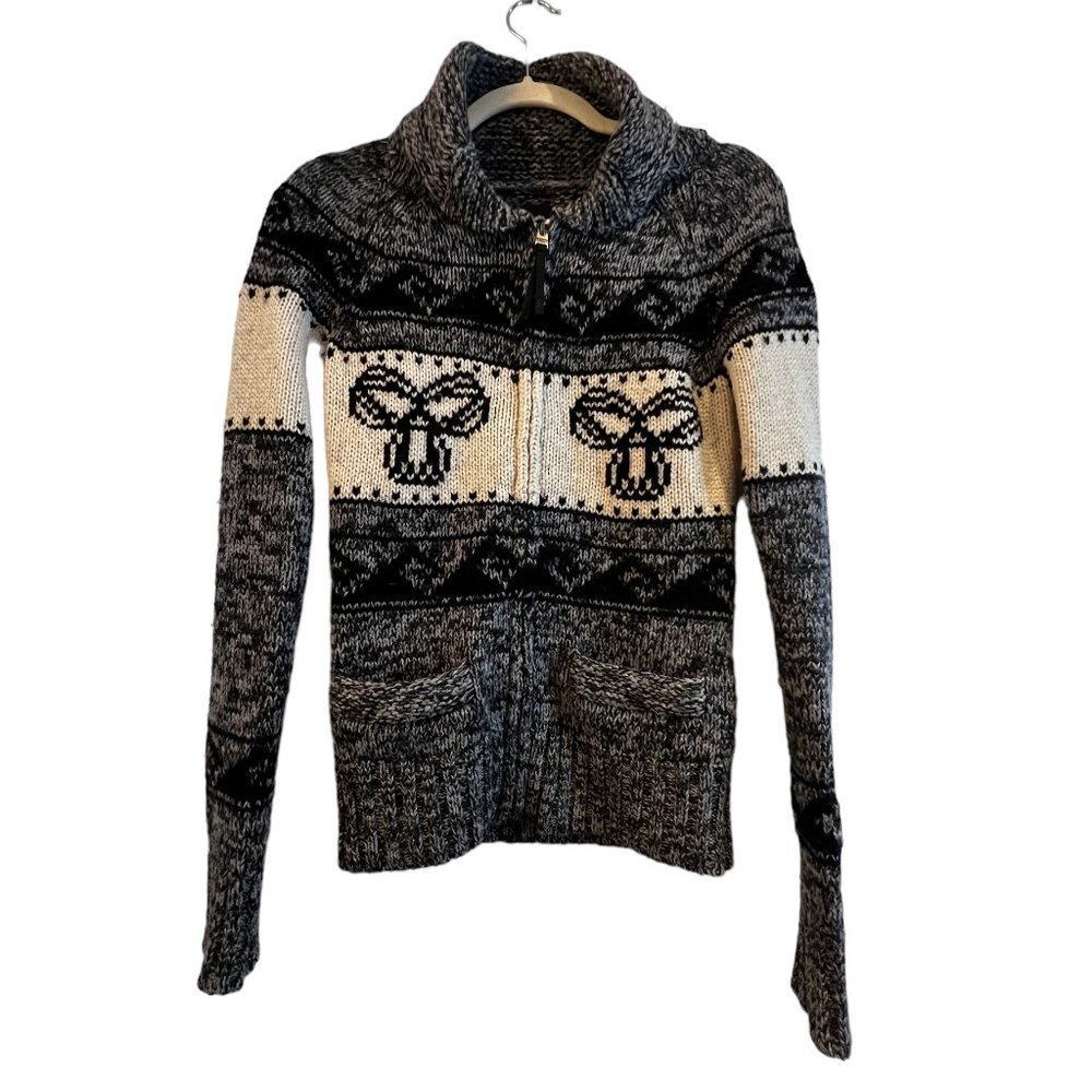 Aritzia TNA Sea to Sky Cowichan Knit Lambswool Zip Up Sweater